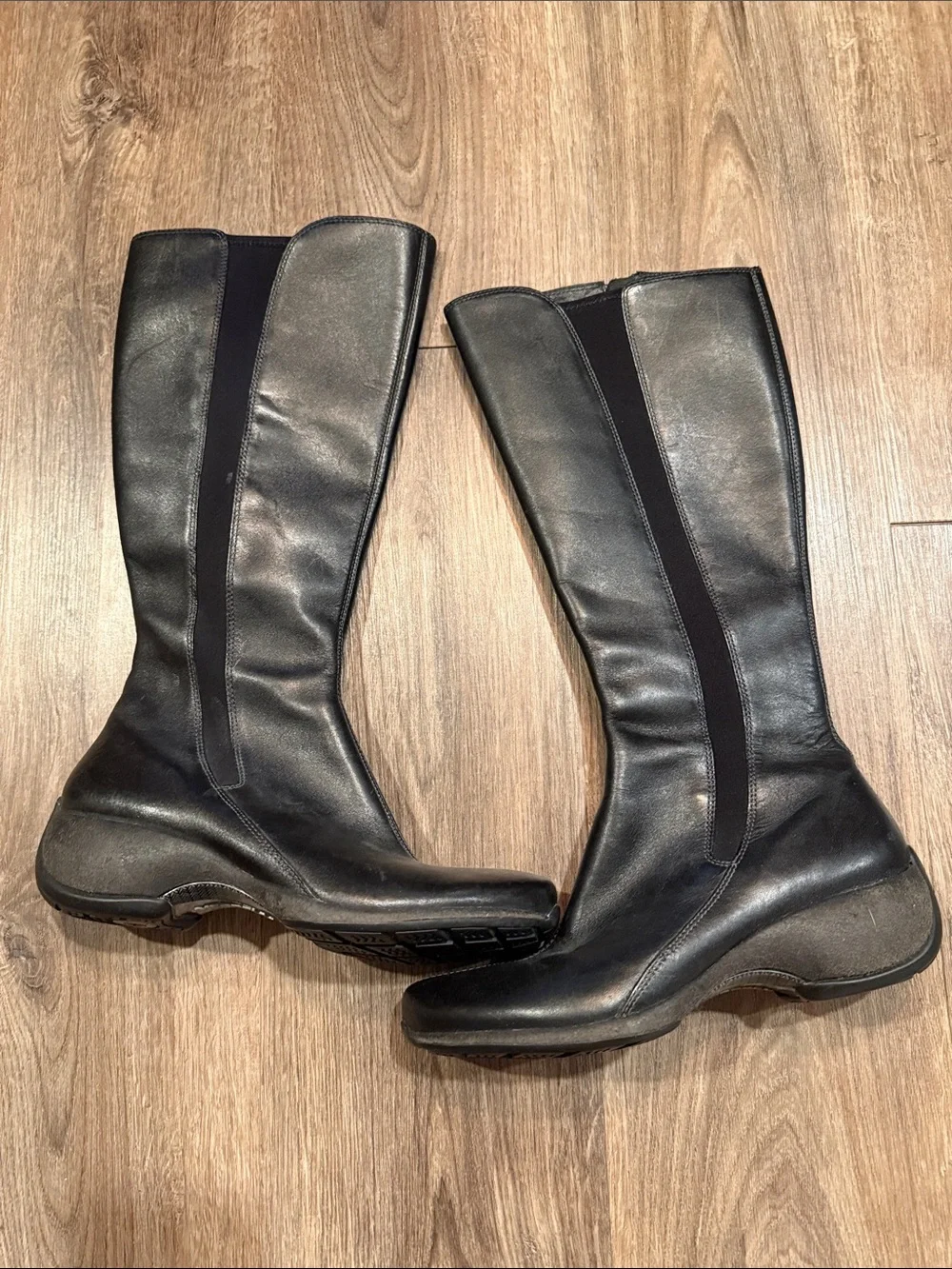 Merrell Spire Peak Black Women’s Boots Size 8